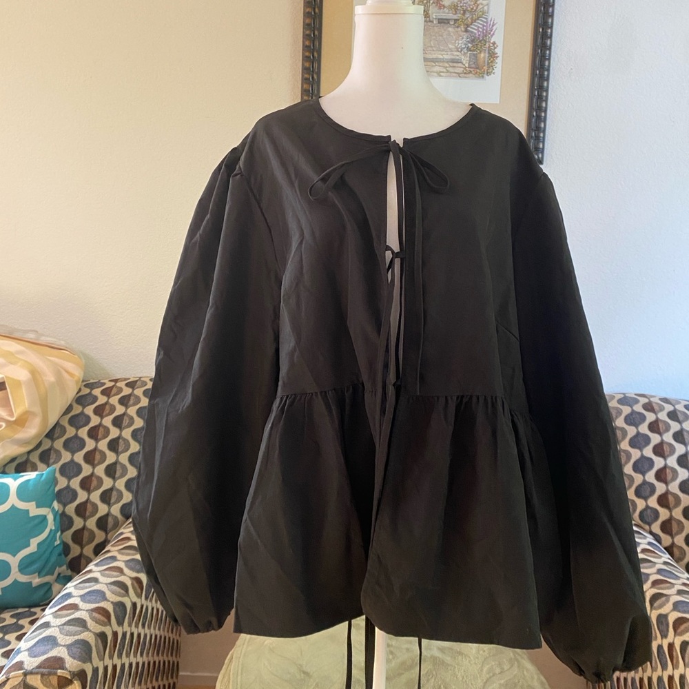 Boohoo Black Tie-Front Long Sleeve Smock Top, Plus Size 18